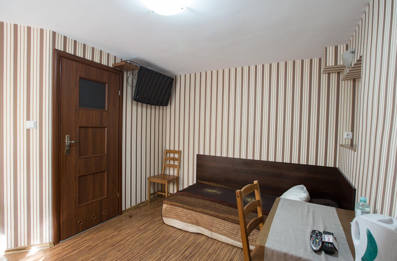 Villa Ventana Poznan City Free Parking Sniadanie W Cenie Bagian luar foto