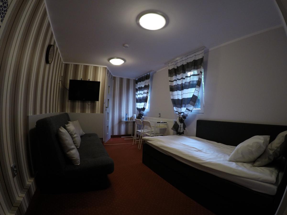 Villa Ventana Poznan City Free Parking Sniadanie W Cenie Bagian luar foto