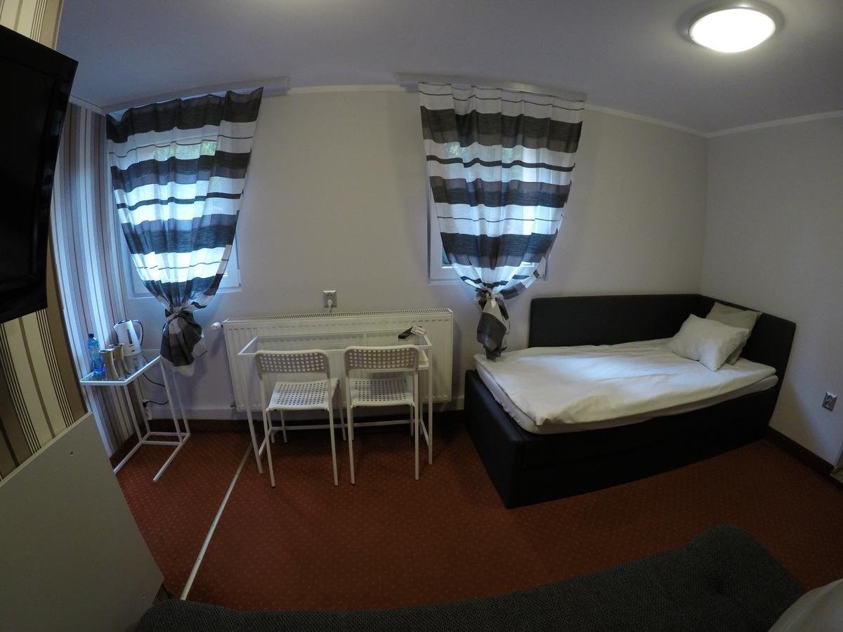 Villa Ventana Poznan City Free Parking Sniadanie W Cenie Bagian luar foto