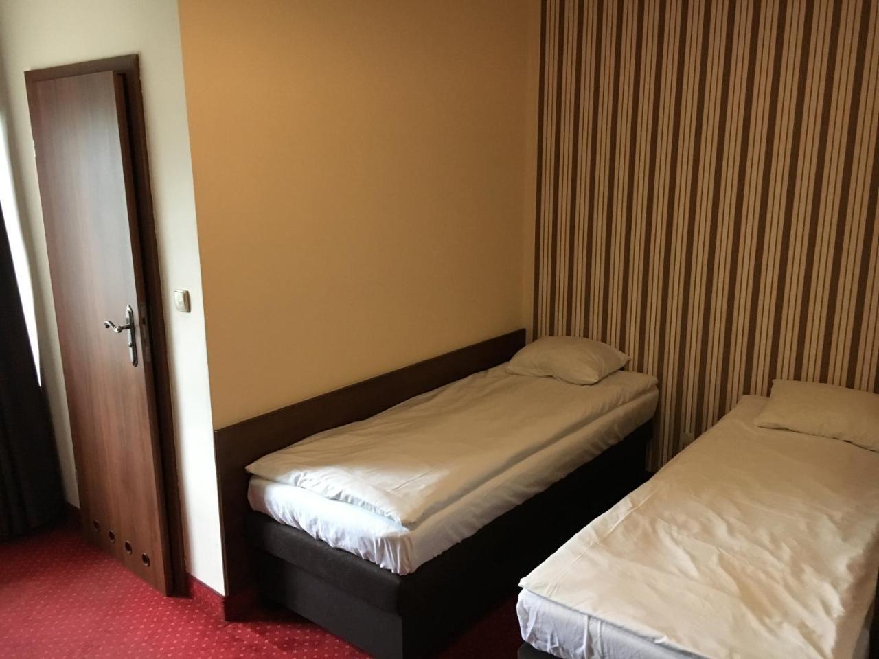 Villa Ventana Poznan City Free Parking Sniadanie W Cenie Bagian luar foto