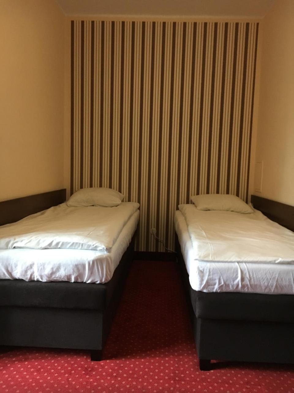 Villa Ventana Poznan City Free Parking Sniadanie W Cenie Bagian luar foto